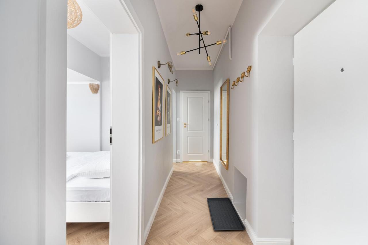 Nowy Swiat 22 Luxury Apartment Варшава Екстер'єр фото